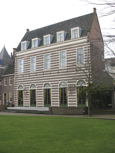 906094 Gezicht op het restaurant aan het binnenterrein van Paushuize (Kromme Nieuwegracht 49) te Utrecht.